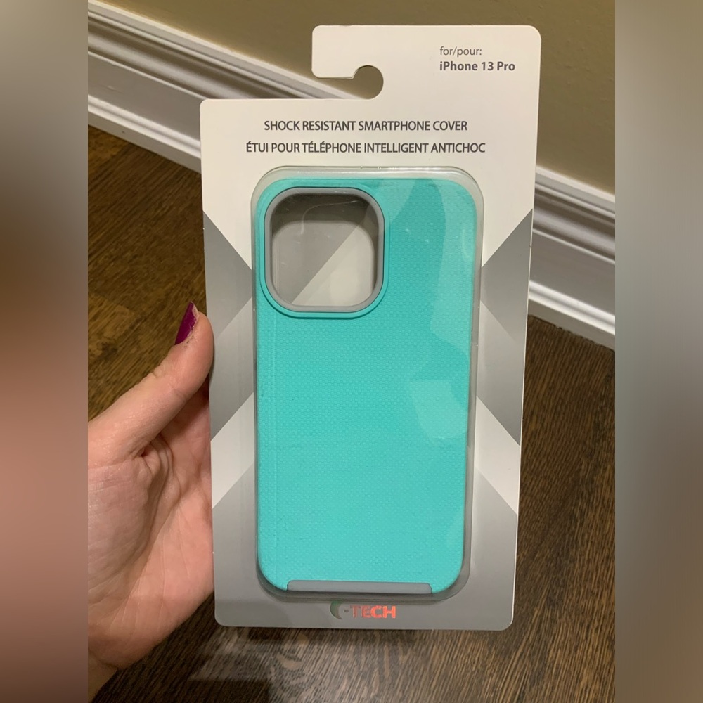 ITECH Shock Resistant Smartphone Case Cover Blue Iphone 13 Pro BRAND NEW